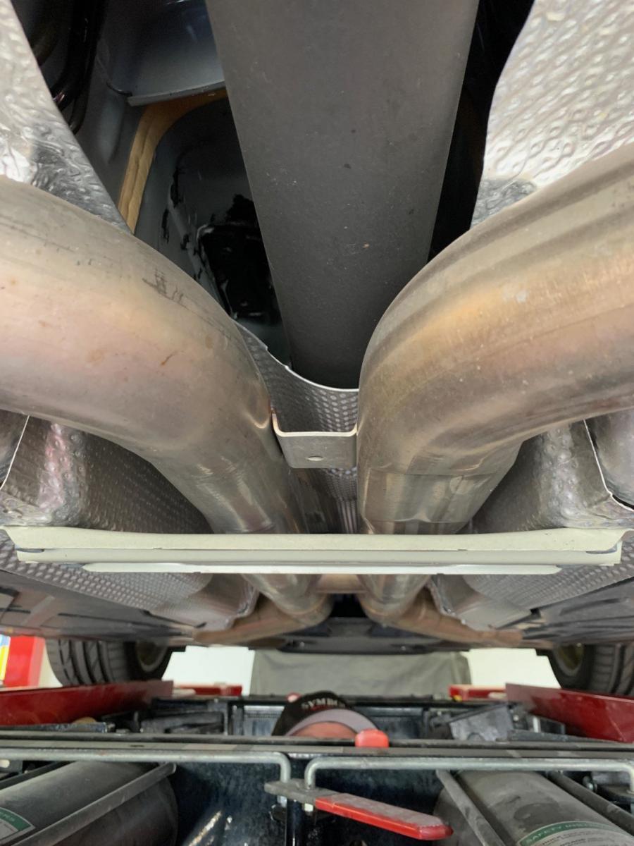 Днище и подвеска Mercedes-Benz SL600 (R230) 2007 года  (фото 176 из 189)